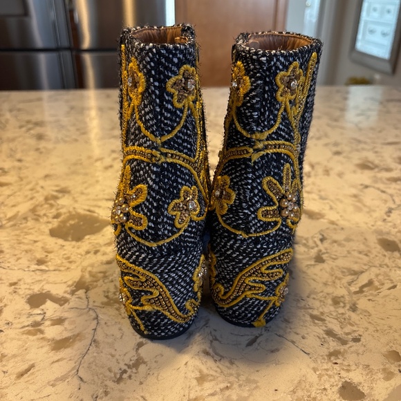 EUC Women’s Coral Blue Anthropologie Embroidered Herringbone Ankle Boots 37 - Picture 3 of 7